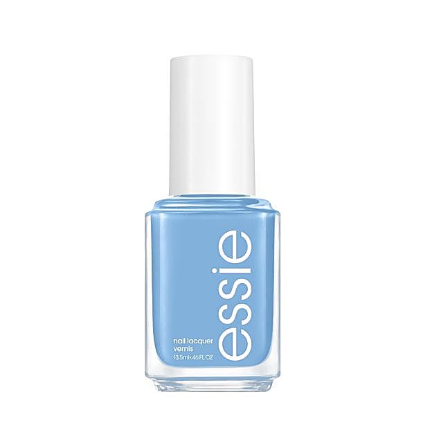 Tu-Lips Touch, el esmalte azul cielo de Essie.