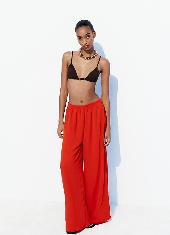 Imagen - Pantalones rojos wide leg con cintura elástica