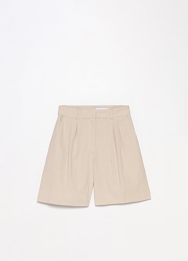 Imagen - Bermuda de lino y algodón de Lefties.