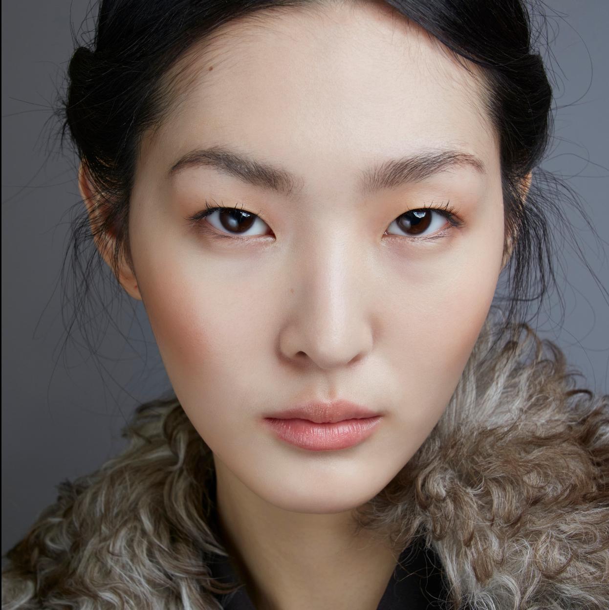 Por qué este es el sérum más vendido de Japón: la fórmula inteligente que actúa contra las arrugas