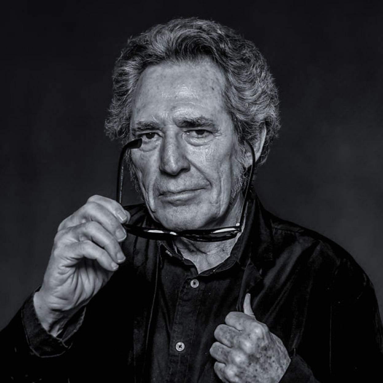 Miguel Ríos, una figura histórica en el panorama musical nacional.