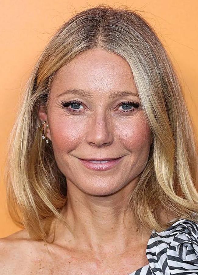 Imagen - Gwyneth Paltrow con mechas espiga en pelo rubio claro/@paltrowdaily