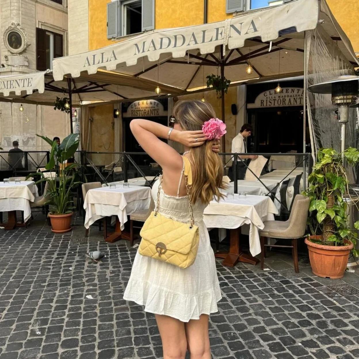 En Instagram encontrarás los mejores secretos de estilo para que triunfes con los looks de verano de la temporada. ¿Quieres descubrirlos?.