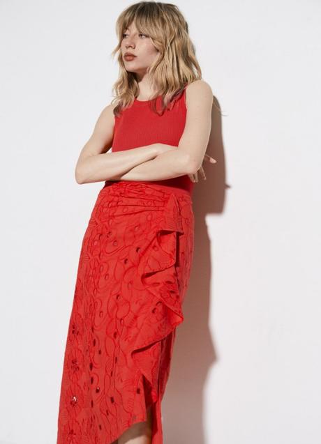 Imagen - Falda roja de Sfera (39,99 euros)