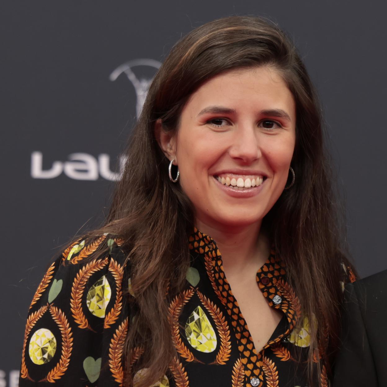 Teresa Urquijo con un vestido estampado. 