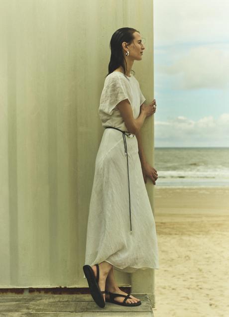 Imagen - Vestido de lino de Massimo Dutti (129 euros)