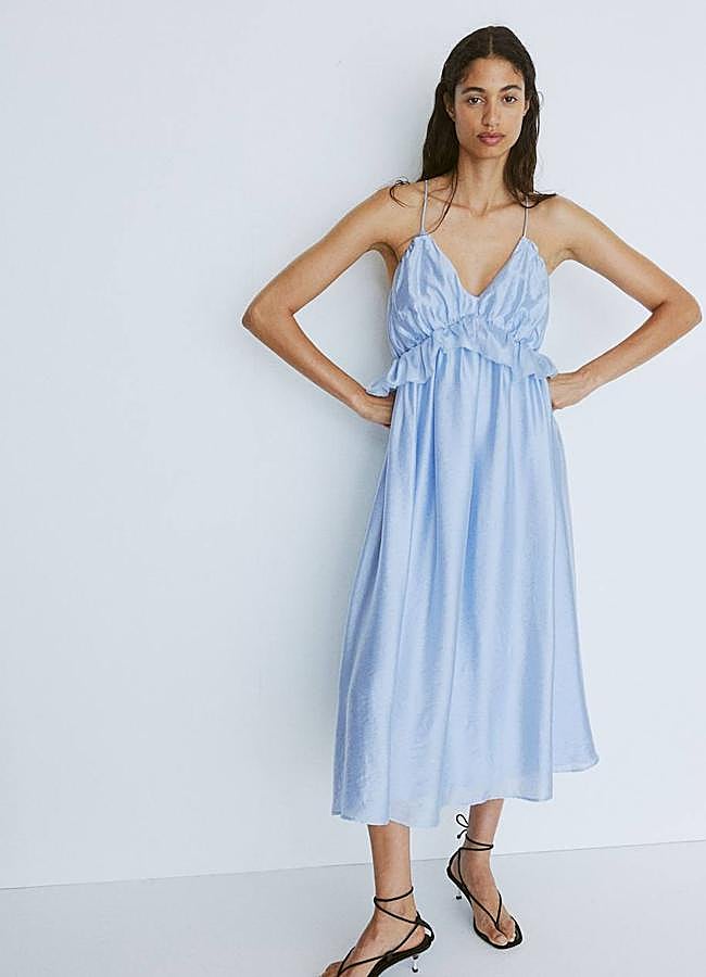 Imagen - Vestido romántico midi satinado en azul bebé