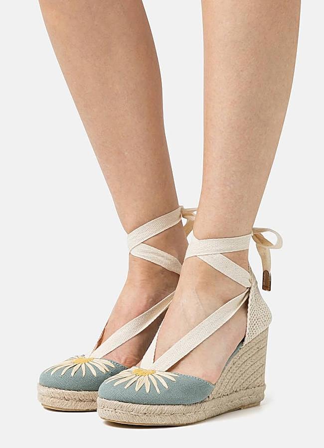 Imagen - Alpargatas bordadas con margarita