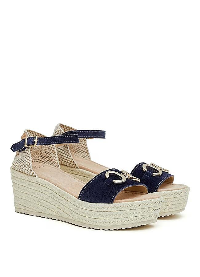 Imagen - Sandalia con cuña azul marino de Castell Menorca.