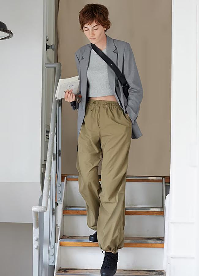 Imagen - Pantalones estilo cargo de Uniqlo.