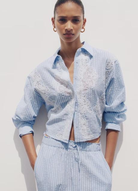 Imagen - Camisa de rayas de Mango (49,99 euros)