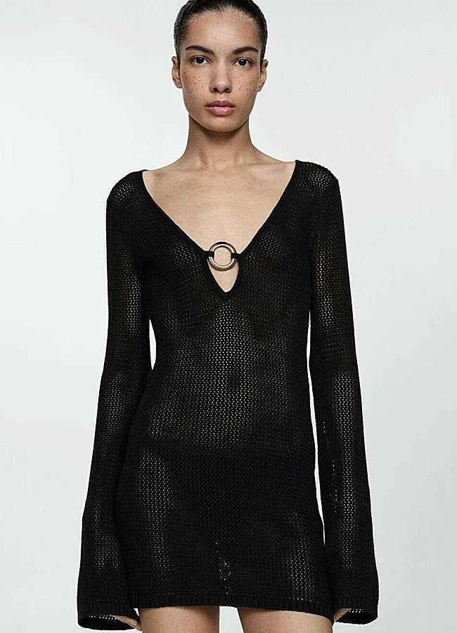 Imagen - Vestido negro corto de Mango, 39,99 euros.