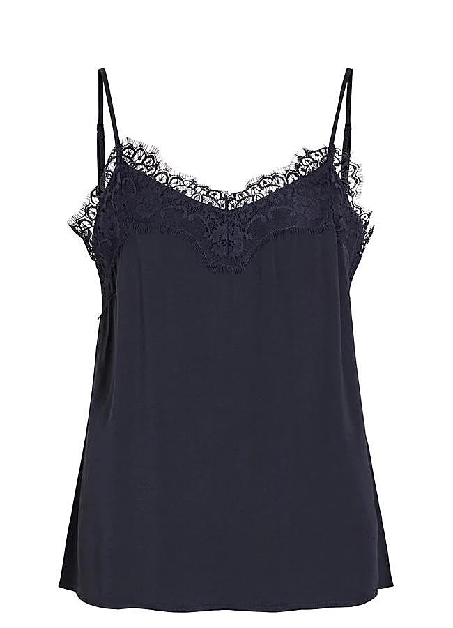 Imagen - Top lencero negro de Cortefiel, 24,99 euros.