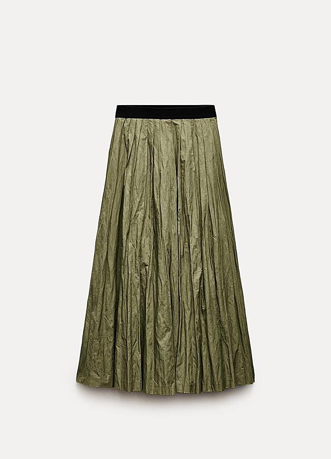 Imagen - Falda plisada con efecto arrugado de Zara.