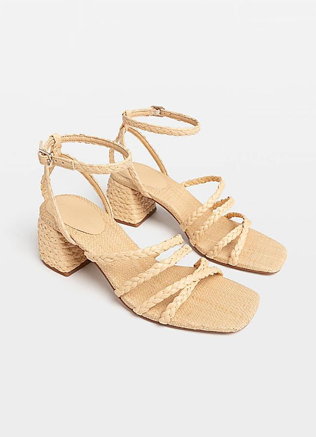 Imagen - Sandalias trenzadas de tacón bajo en rafia