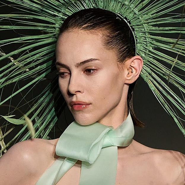 Mujer con piel cuidada