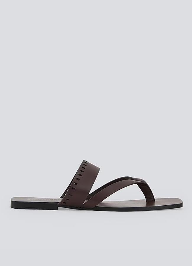 Imagen - Sandalia marrón pala de Adolfo Domínguez.