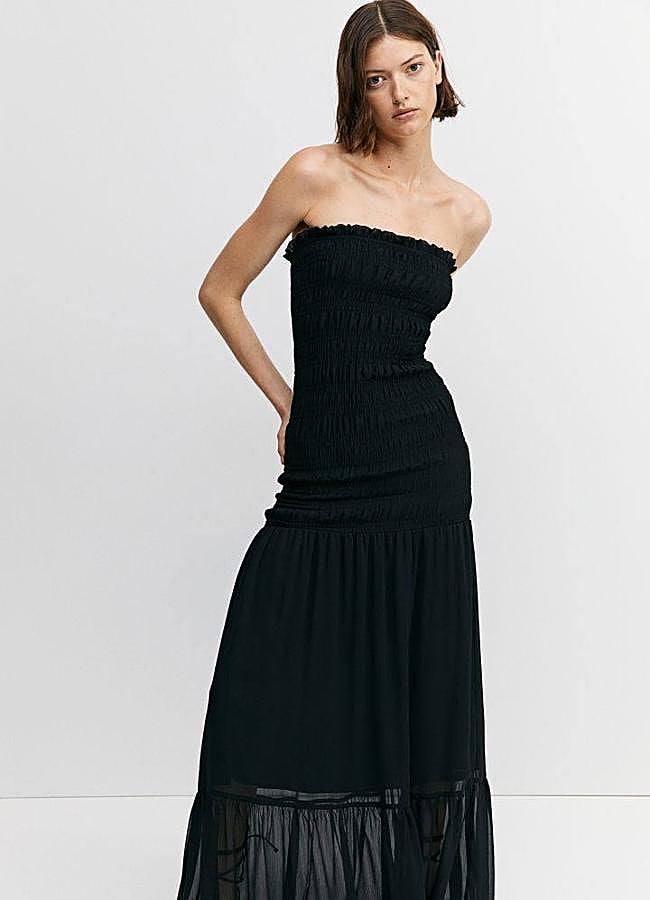 Imagen - Vestido palabra de honor negro en tejido vaporoso