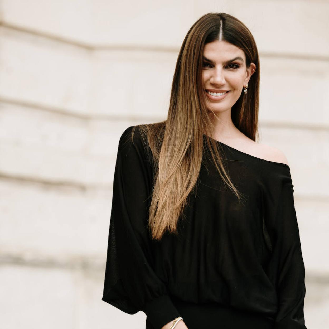 Influencer con pelo suave y sedoso