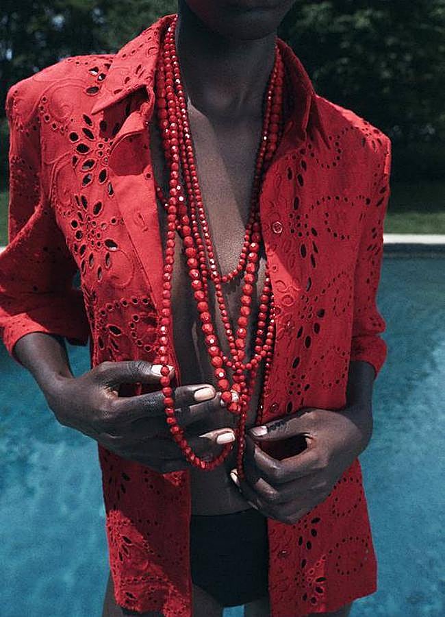 Imagen - Blusa perforada color rojo