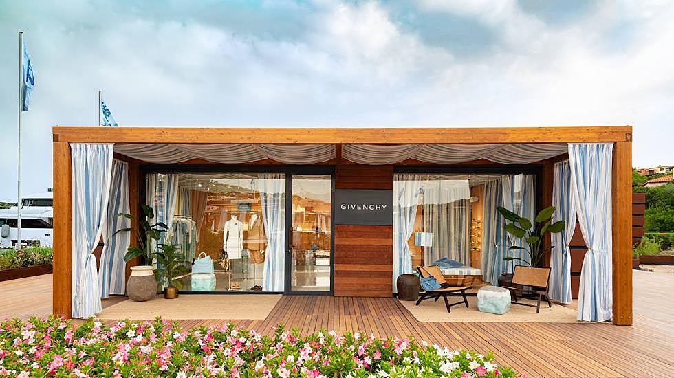 Tienda de Givenchy en Porto Cervo.