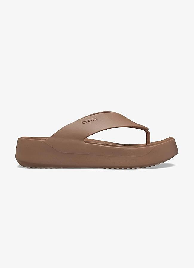 Imagen - Chanclas marrones de Crocs, 44,99 euros. 