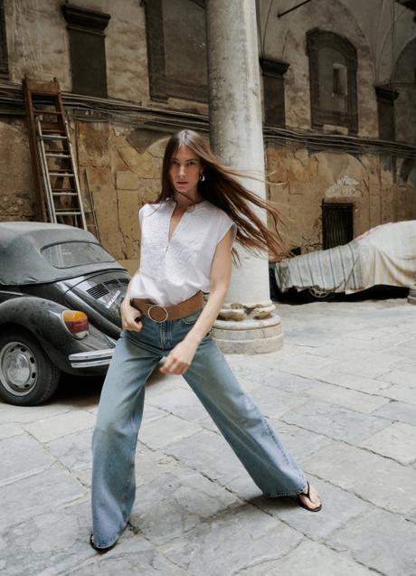 Imagen - Blusa con bordados de Massimo Dutti (59,95 euros)