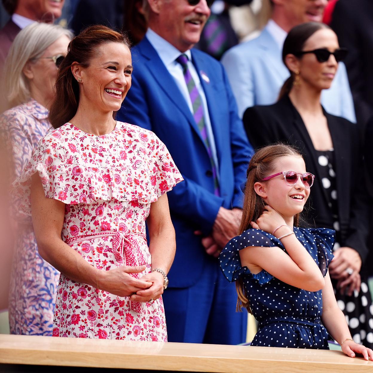 Pippa Middleton junto a su sobrina Charlotte.