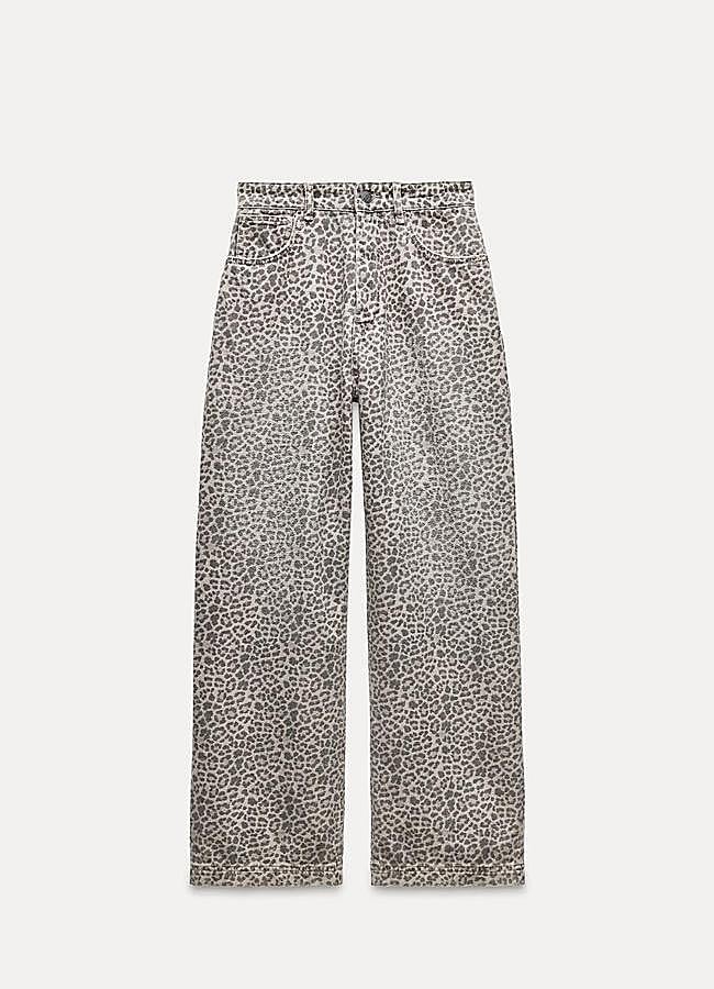 Imagen - Vaqueros con print de leopardo de Zara.