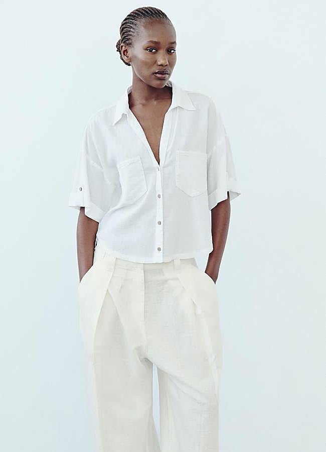 Imagen - Camisa de manga corta de lino de Zara.