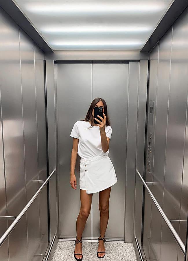 Imagen - Falda-pantalón en blanco de Zara