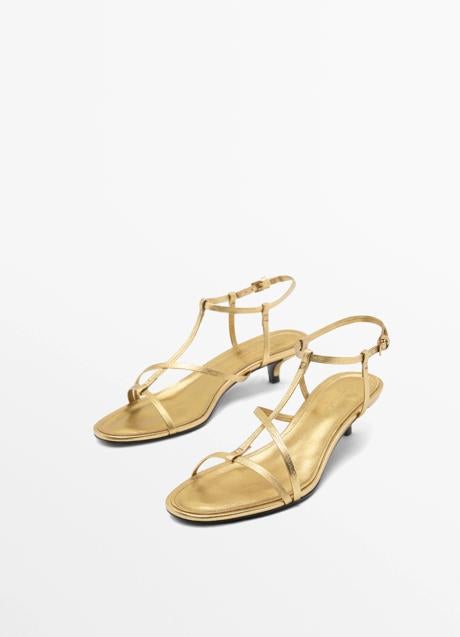 Imagen - Sandalias doradas de Massimo Dutti (79,95 euros)