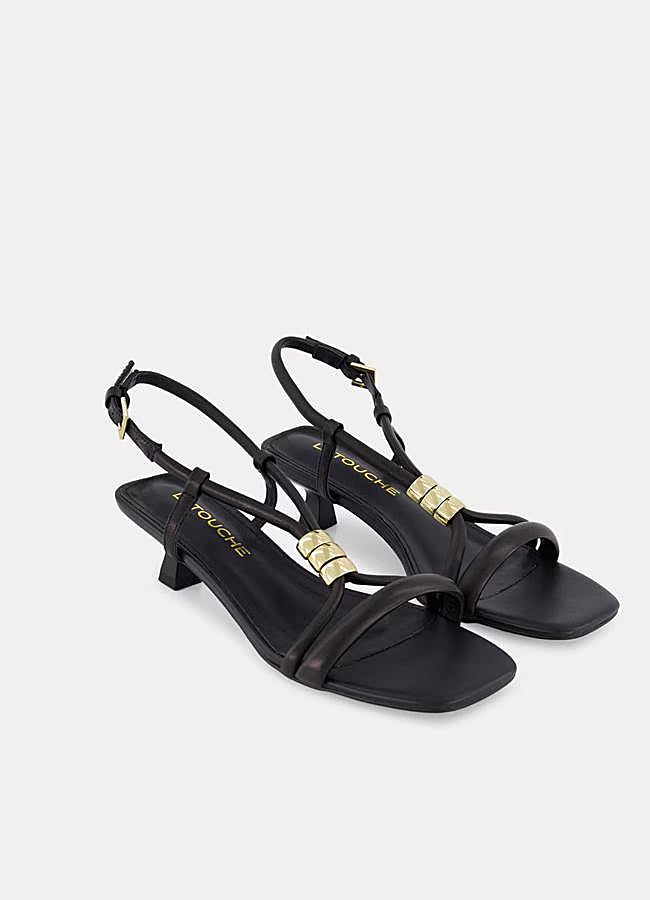 Imagen - Sandalia en negro con detalle dorado de Latouche.