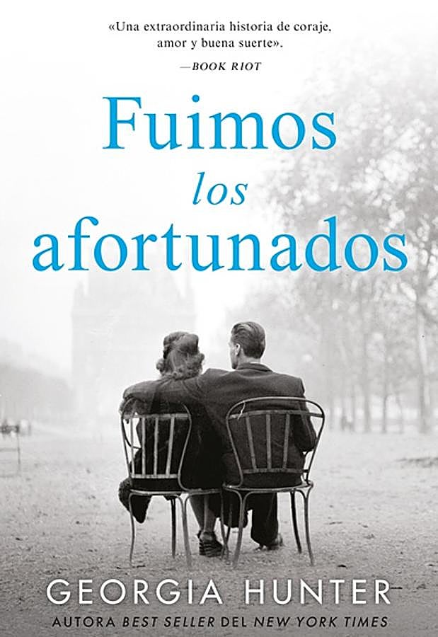 Imagen - Portada de Fuimos los afortunados, el libro basado en hechos reales en el que se inspira la serie de Disney+. / Umbriel