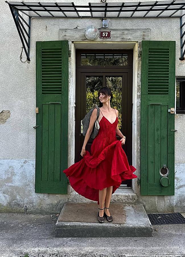 Imagen - Vestido largo rojo de Massimo Dutti/@JUSTINESORANZO