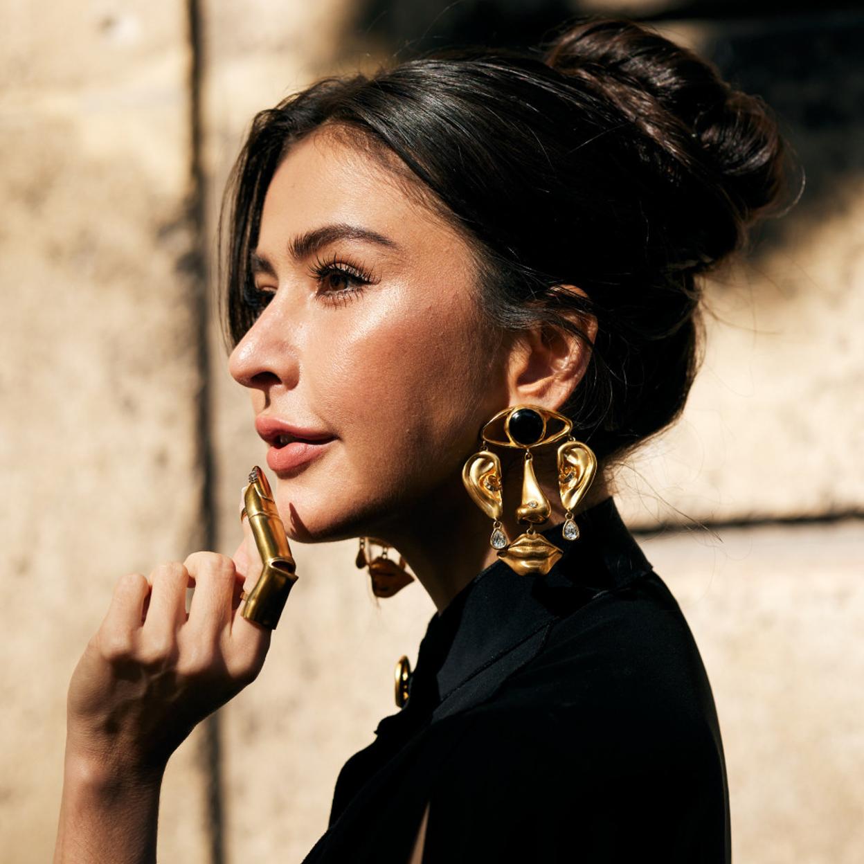 Joyas XL: así son los accesorios más originales para el verano