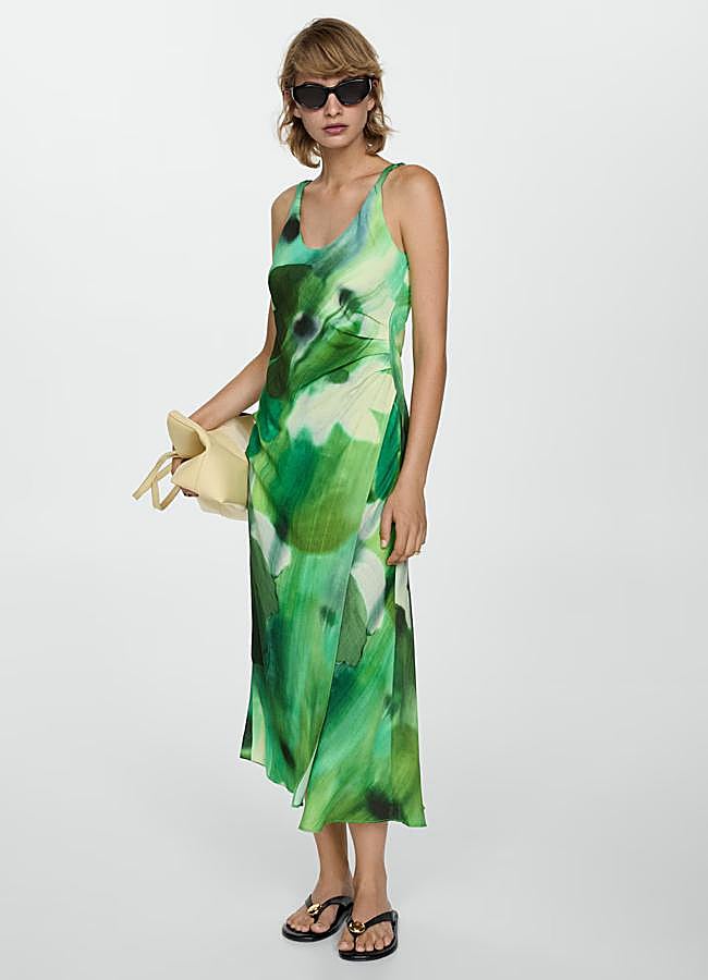 Imagen - Vestido midi con print de flores en verde de Mango.