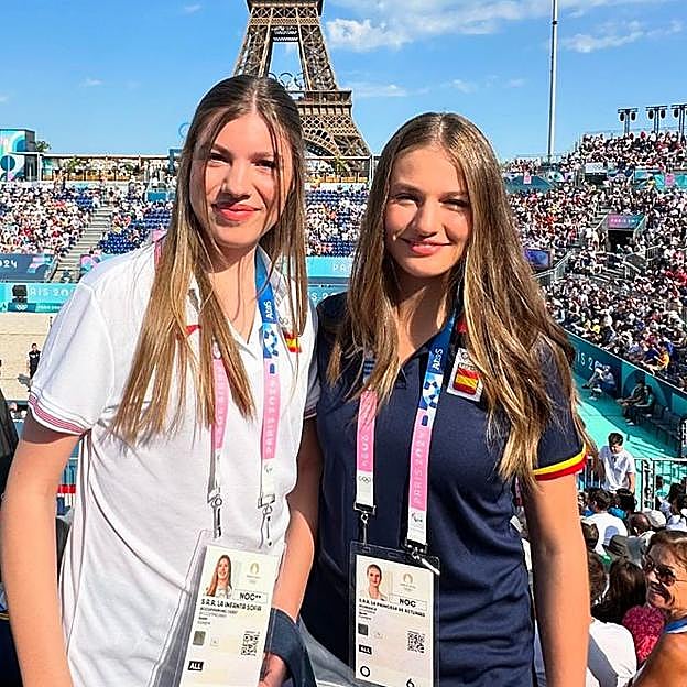 Leonor y Sofía se van de París: del momento Nadalcaraz a sus looks deportivos, los mejores recuerdos de sus Juegos Olímpicos