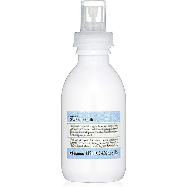 Leche protectora capilar para el sol de Davines.
