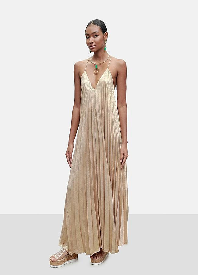 Imagen - Vestido dorado largo y plisado de Lola Casademunt