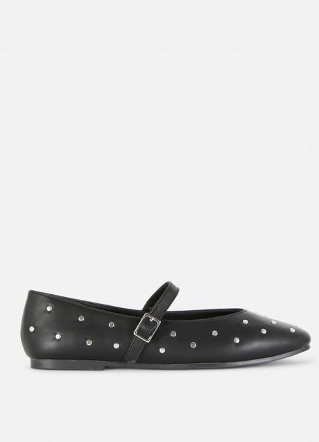 Imagen - Zapatos rojos de Pull & Bear (25,99 euros)