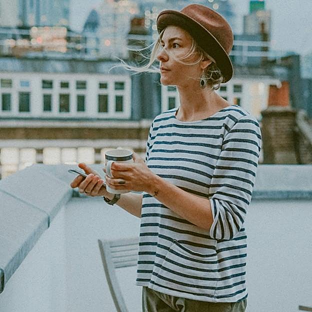 Fresa y hierbabuena: la nueva bebida fría de Mercadona que deshincha la tripa y acaba con la retención de líquidos