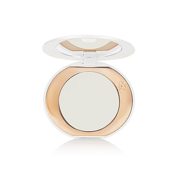 Polvos traslúcidos de Charlotte Tilbury.