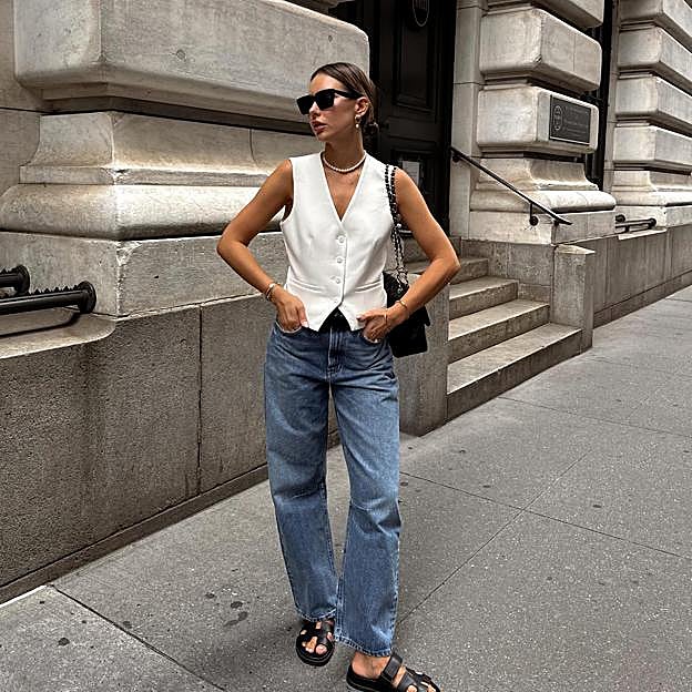 Nada dice «lujo» como las sandalias cómodas: seis modelos elegantes que están de moda