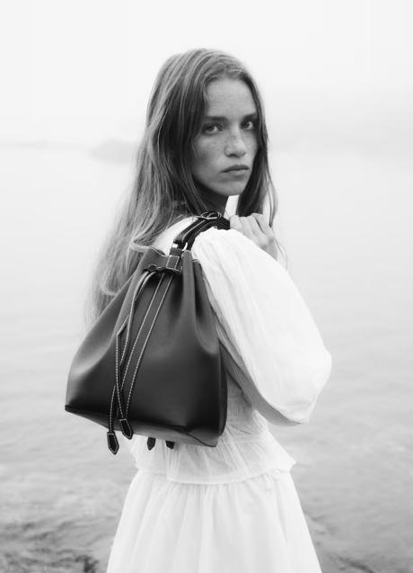 Imagen - Bolso negro de H&M (37,99 euros)