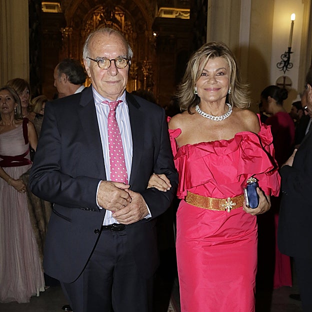 Cari Lapique y Carlos Goyanes en una boda en Sevilla en 2017. 