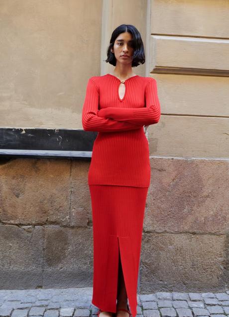 Imagen - Falda de canalé de H&M (59,99 euros)