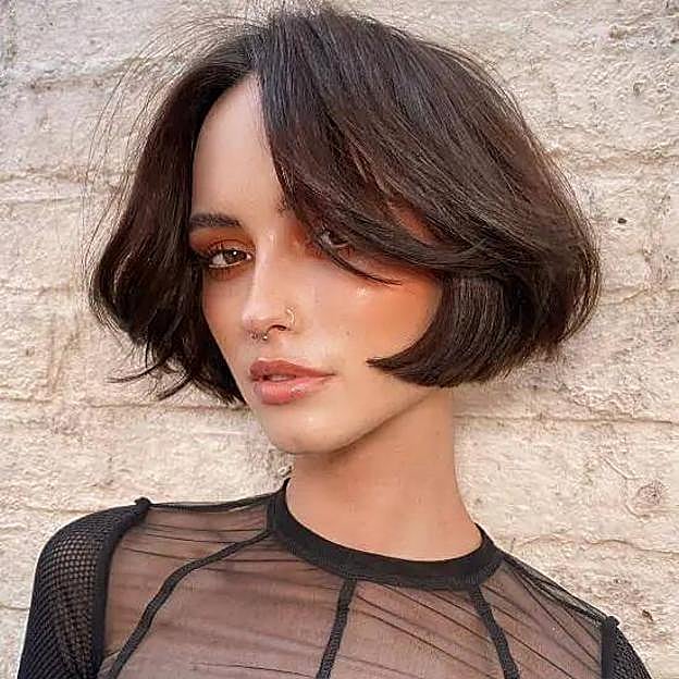 Corte micro bob estilo mariposa