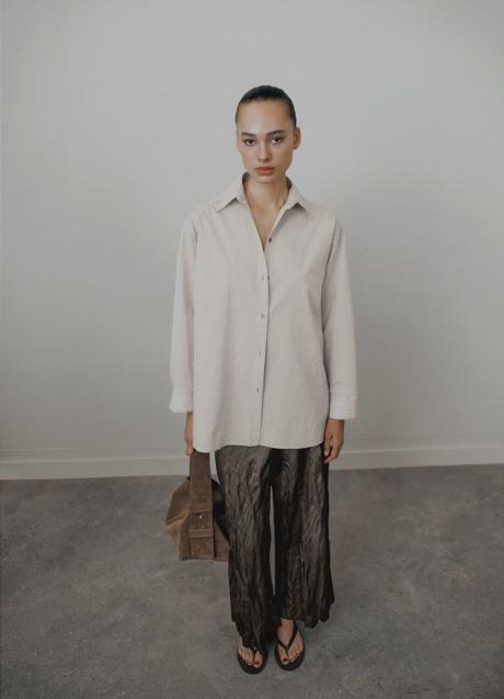 Imagen - Pantalón satinado de Massimo Dutti (89,99 euros)