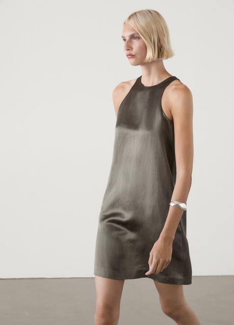 Imagen - Vestido corto de Massimo Dutti (79,95 euros)